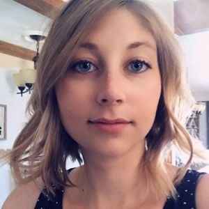 Meet your Posher, Olivia